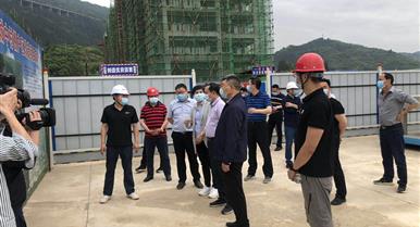湖北恩施州州委副书记、州长刘芳震莅临四川NG体育建设巴...