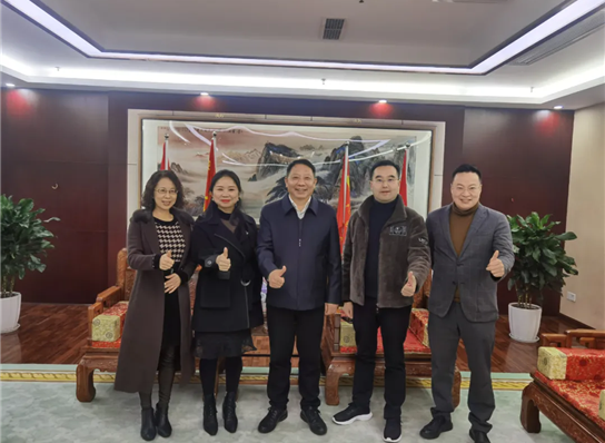 博众研究院校友联盟走进四川NG体育建设集团
